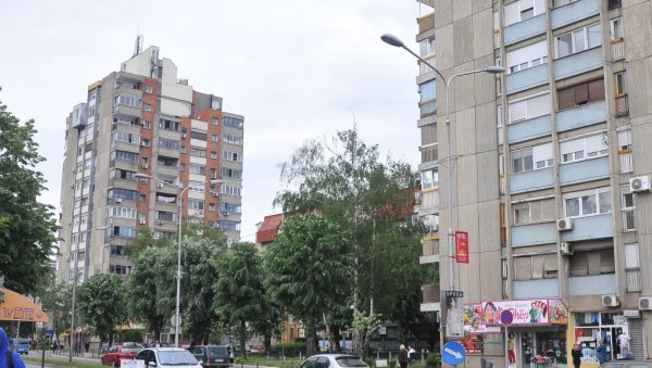 ОПЕТ БЛАЖИ ЗЕМЉОТРЕС: У Краљеву ново подрхтавање тла јачине 2,4 Рихтера ОПЕТ БЛАЖИ ЗЕМЉОТРЕС: У Краљеву ново подрхтавање тла јачине 2,4 Рихтера