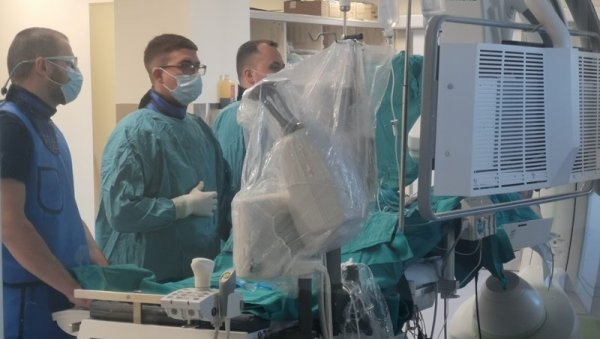У АНГИО САЛИ НОВЕ ИНТЕРВЕНЦИЈЕ: Добра вест за пацијенте у Чачку У АНГИО САЛИ НОВЕ ИНТЕРВЕНЦИЈЕ: Добра вест за пацијенте у Чачку