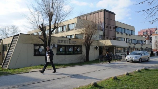 ОНЛАЈН ОБУКА ЗА МЛАДЕ РОДИТЕЉЕ: Дом здравља Нови Сад помаже младим мајкама и очевима ОНЛАЈН ОБУКА ЗА МЛАДЕ РОДИТЕЉЕ: Дом здравља Нови Сад помаже младим мајкама и очевима