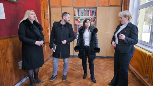 БОЉИ УСЛОВИ ЗА ЂАКЕ У КЛЕНКУ: Обнова основне школе 23. октобар БОЉИ УСЛОВИ ЗА ЂАКЕ У КЛЕНКУ: Обнова основне школе 23. октобар