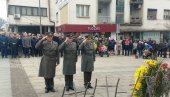 У ВРАЊУ ОБЕЛЕЖЕН ДАН ДРЖАВНОСТИ: Положени венци у знак сећања на важан историјски датум У ВРАЊУ ОБЕЛЕЖЕН ДАН ДРЖАВНОСТИ: Положени венци у знак сећања на важан историјски датум