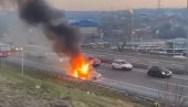 ОГРОМАН ПЛАМЕН ЗАХВАТИО АУТОМОБИЛ: Ватрогасне екипе у акцији гашења на Коњарнику ОГРОМАН ПЛАМЕН ЗАХВАТИО АУТОМОБИЛ: Ватрогасне екипе у акцији гашења на Коњарнику