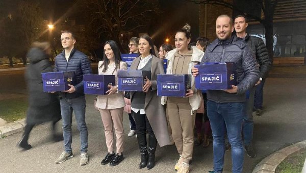 СПАЈИЋ МОЖЕ ДА ГЛАСА ТАМО ГДЕ ИМА ПРАВО, НЕ У ЦРНОЈ ГОРИ: Медојевић оштро против председничке кандидатуре лидера Европа сад СПАЈИЋ МОЖЕ ДА ГЛАСА ТАМО ГДЕ ИМА ПРАВО, НЕ У ЦРНОЈ ГОРИ: Медојевић оштро против председничке кандидатуре лидера Европа сад