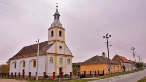 БЕЛА ЦРКВА ОБНАВЉА ЦРКВЕ: Пет милиона за пет верских објеката БЕЛА ЦРКВА ОБНАВЉА ЦРКВЕ: Пет милиона за пет верских објеката