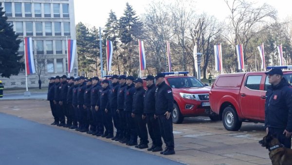 СВЕЧАНИ ДОЧЕК ЗА СРПСКЕ ХЕРОЈЕ У ПАЛАТИ СРБИЈА: Наши ватрогасци-спасиоци се вратили из Турске (ФОТО/ВИДЕО)