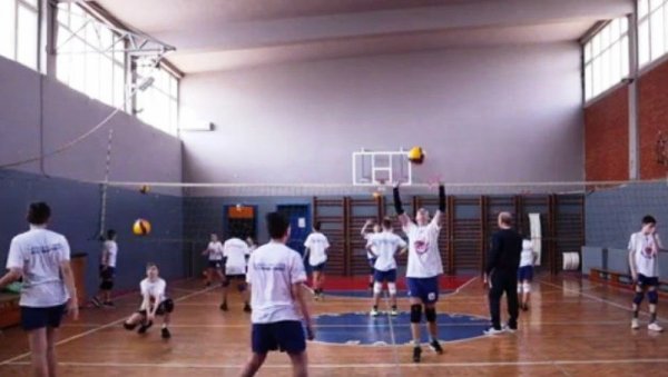 „МОЈ ПРВИ СМЕЧ“ У ПАРАЋИНУ: Бесплатна школа одбојке за основце „МОЈ ПРВИ СМЕЧ“ У ПАРАЋИНУ: Бесплатна школа одбојке за основце