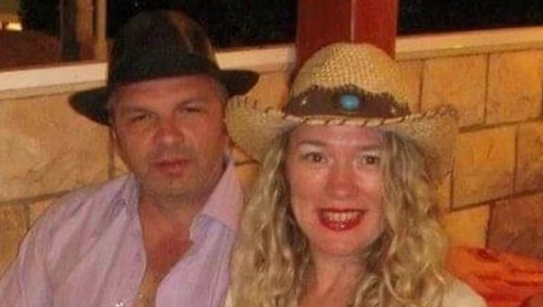 СУПРУГА МУ ПРЕМИНУЛА ПРЕ ШЕСТ МЕСЕЦИ: Певач Младен Видовић који је погинуо код Добоја није преболео одлазак супруге СУПРУГА МУ ПРЕМИНУЛА ПРЕ ШЕСТ МЕСЕЦИ: Певач Младен Видовић који је погинуо код Добоја није преболео одлазак супруге