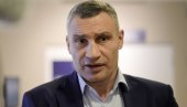 ЗВАО САМ ГА ТЕЛЕФОНОМ, АЛИ СЕ НЕ ЈАВЉА: Кличко опет жестоко критиковао Зеленског ЗВАО САМ ГА ТЕЛЕФОНОМ, АЛИ СЕ НЕ ЈАВЉА: Кличко опет жестоко критиковао Зеленског