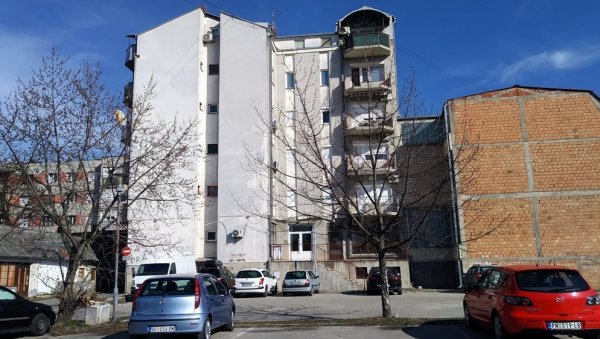 ИЗБОДЕНИ ТИНEJЏЕР У СТАБИЛНОМ СТАЊУ: Крвава малолетничка журка у Параћину ИЗБОДЕНИ ТИНEJЏЕР У СТАБИЛНОМ СТАЊУ: Крвава малолетничка журка у Параћину
