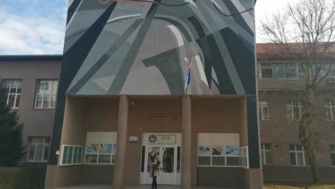 SJAJNA VEST ZA SVE BUDUĆE ĐAKE OVE ŠKOLE: Besplatne knjige svim đacima prvog razreda SJAJNA VEST ZA SVE BUDUĆE ĐAKE OVE ŠKOLE: Besplatne knjige svim đacima prvog razreda