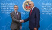 СУСРЕТ ГРАДОНАЧЕЛНИКА СУБОТИЦЕ И ФРАНЦУСКОГ АМБАСАДОРА: Бакић примио Пјера Кошара