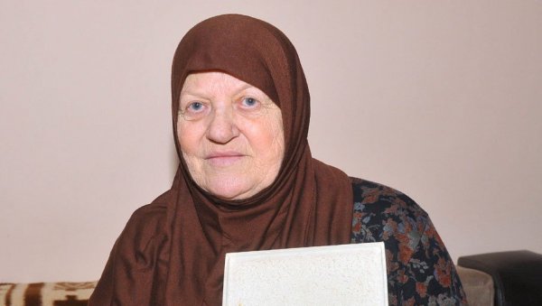 СРЦЕ МАЈКЕ МЕ ПОКРЕНУЛО ДА ПОЛЕТИМ: Мехдија у осмом месецу трудноће скочила у ледену реку Рашку и спасла девојчицу СРЦЕ МАЈКЕ МЕ ПОКРЕНУЛО ДА ПОЛЕТИМ: Мехдија у осмом месецу трудноће скочила у ледену реку Рашку и спасла девојчицу