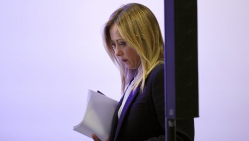 ĐORĐA MELONI NEĆE IĆI U SLOVENIJU NA SAMIT MED9: U ponedeljak italijanska premijerka neće učestvovati na sastanku Mediteranskih zemalja ĐORĐA MELONI NEĆE IĆI U SLOVENIJU NA SAMIT MED9: U ponedeljak italijanska premijerka neće učestvovati na sastanku Mediteranskih zemalja