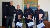 ПРИЈЕМ ЗА ХРАБРЕ ВАТРОГАСЦЕ У НЕГОТИНУ Херојима из Турске дубоки наклон (ФОТО) ПРИЈЕМ ЗА ХРАБРЕ ВАТРОГАСЦЕ У НЕГОТИНУ Херојима из Турске дубоки наклон (ФОТО)