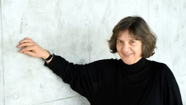 МИР У ДУШИ, ЉУБАВ У СРЦУ - СВЕ ЈЕ ШТО НАМ ТРЕБА: Писац и драматург Ивана Димић о новом роману, литератури и стварности МИР У ДУШИ, ЉУБАВ У СРЦУ - СВЕ ЈЕ ШТО НАМ ТРЕБА: Писац и драматург Ивана Димић о новом роману, литератури и стварности