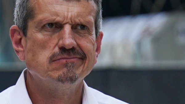 ШЕФ ЕКИПЕ ХАС БЕСАН: Уз псовке обелоданио колико један возач Формуле 1 тражи плату ШЕФ ЕКИПЕ ХАС БЕСАН: Уз псовке обелоданио колико један возач Формуле 1 тражи плату