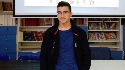 ПАРАЋИНАЦ ВАЊА МРКУШИЋ (16) УПИСАО ГИМНАЗИЈУ И НАСТАВИО ДА ОСВАЈА НАГРАДЕ: Од детињства у програмирању ПАРАЋИНАЦ ВАЊА МРКУШИЋ (16) УПИСАО ГИМНАЗИЈУ И НАСТАВИО ДА ОСВАЈА НАГРАДЕ: Од детињства у програмирању