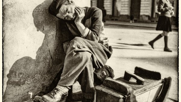 ДВЕ ГЕНЕРАЦИЈЕ РАДОША: Фотографска изложба Отац и син у Галерији `73 ДВЕ ГЕНЕРАЦИЈЕ РАДОША: Фотографска изложба Отац и син у Галерији `73