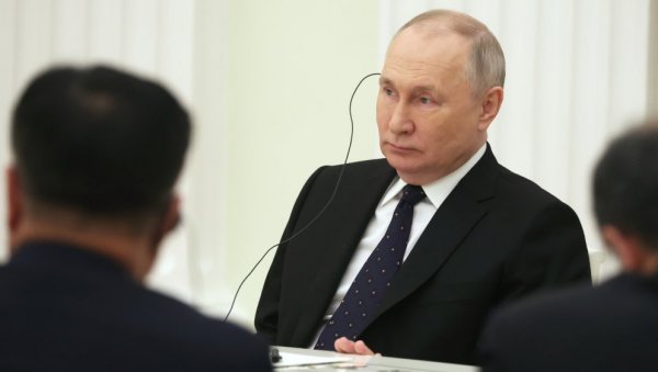 РАДИ СЕ О ТЕРОРИСТИМА Путину поднета три извештаја о украјинским диверзантима - Сутра седница Савета безбедности Русије РАДИ СЕ О ТЕРОРИСТИМА Путину поднета три извештаја о украјинским диверзантима - Сутра седница Савета безбедности Русије