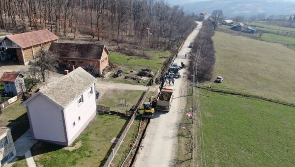 ДО РУРАЛНИХ НАСЕЉА СРБИЈЕ: Јавни позив за претквалификациони поступак за фазу 2а изградње широкопојасне комуникационе инфраструктуре ДО РУРАЛНИХ НАСЕЉА СРБИЈЕ: Јавни позив за претквалификациони поступак за фазу 2а изградње широкопојасне комуникационе инфраструктуре