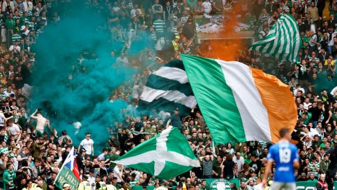 SVE JE PRŠTALO U ŠKOTSKOM DERBIJU: Furuhaši spektakluarnim pogotkom rešio Old Firm (VIDEO) SVE JE PRŠTALO U ŠKOTSKOM DERBIJU: Furuhaši spektakluarnim pogotkom rešio Old Firm (VIDEO)
