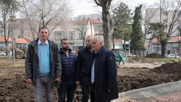 ЧУБУРАЦ У НОВОМ РУХУ: Сређивање парка на Врачару биће завршено до краја априла ЧУБУРАЦ У НОВОМ РУХУ: Сређивање парка на Врачару биће завршено до краја априла