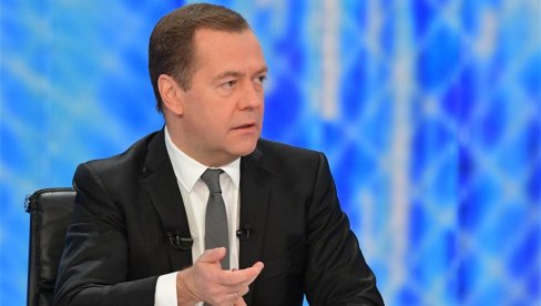 РУКОВОДСТВО УКРАЈИНЕ ЧЕКА СУДБИНА СТЕПАНА БАНДЕРЕ: Медведев - Украјина је терористичка држава