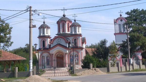 РАСПОДЕЛА НА ОСНОВУ КОНКУРСА; Црквама на подручју града Пожаревца додељено 8,5 милиона динара РАСПОДЕЛА НА ОСНОВУ КОНКУРСА; Црквама на подручју града Пожаревца додељено 8,5 милиона динара