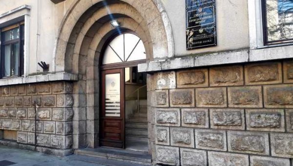 НАСТАВАК УТИЦАЈА ВЕСНЕ МЕДЕНИЦЕ: ДФ упозорава на евентуални избор Младена Грдинића за председника Привредног суда НАСТАВАК УТИЦАЈА ВЕСНЕ МЕДЕНИЦЕ: ДФ упозорава на евентуални избор Младена Грдинића за председника Привредног суда