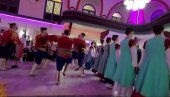 ZAVIČAJNA TREPZA, PESMA I IGRA: U Somboru održano tradicionalno Crnogorsko veče ZAVIČAJNA TREPZA, PESMA I IGRA: U Somboru održano tradicionalno Crnogorsko veče