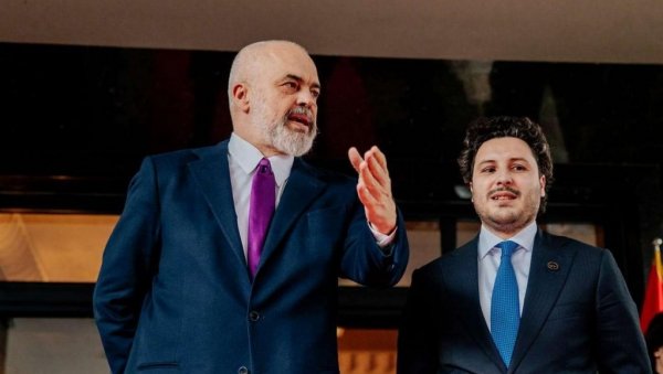 ШТА СУ ДОГОВОРИЛИ АБАЗОВИЋ И ЕДИ РАМА У ПОДГОРИЦИ: Заједнички пројекат вредан око 20 милиона евра ШТА СУ ДОГОВОРИЛИ АБАЗОВИЋ И ЕДИ РАМА У ПОДГОРИЦИ: Заједнички пројекат вредан око 20 милиона евра