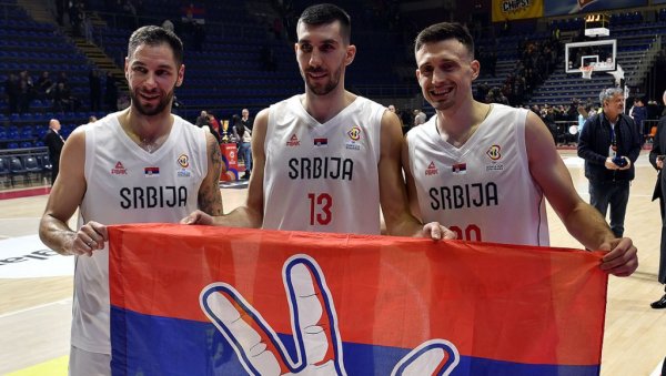 СРБИЈА ИДЕ НА СВЕТСКО ПРВЕНСТВО У КОШАРЦИ! Није било лако, али орлови су успели! (ФОТО) СРБИЈА ИДЕ НА СВЕТСКО ПРВЕНСТВО У КОШАРЦИ! Није било лако, али орлови су успели! (ФОТО)