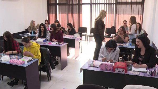ПОСЛЕ ОБУКА ЛАКШЕ ДО ПОСЛА: У Јагодини помажу незапосленима, у плану и онлајн курсеви ПОСЛЕ ОБУКА ЛАКШЕ ДО ПОСЛА: У Јагодини помажу незапосленима, у плану и онлајн курсеви