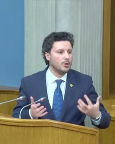 СИГУРНО СЕ НЕЋЕ ПРОСЛАВИТИ Дритан Абазовић о ужасној ситуацији у Црној Гори