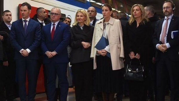 МАЛИ НАКОН ПОТПИСИВАЊА ГРАНТА ЕУ: Од Ниша до Новог Сада за само три сата МАЛИ НАКОН ПОТПИСИВАЊА ГРАНТА ЕУ: Од Ниша до Новог Сада за само три сата