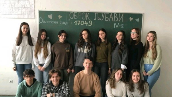 МАТУРАНТИ ИЗ ИСТОЧНЕ ИЛИЏЕ У МИСИЈИ ЗА „ОБРОК ЉУБАВИ“ Желе да помогну угроженим суграђанима МАТУРАНТИ ИЗ ИСТОЧНЕ ИЛИЏЕ У МИСИЈИ ЗА „ОБРОК ЉУБАВИ“ Желе да помогну угроженим суграђанима