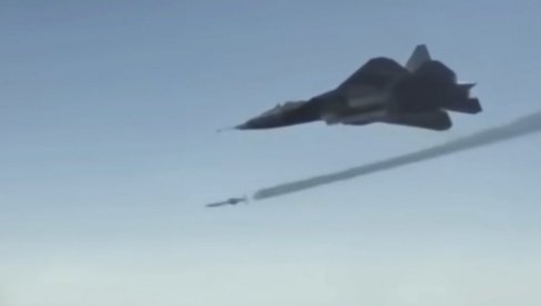 JOŠ SMRTONOSNIJE ORUŽJE ZA SU-57: Ruski stelt lovac dobija raketu R-37M dometa 300 km (VIDEO)