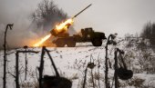 УКРАЈИНСКИ МИНИСТАР ОДБРАНЕ: Кијеву потребно 250.000 артиљеријских граната месечно УКРАЈИНСКИ МИНИСТАР ОДБРАНЕ: Кијеву потребно 250.000 артиљеријских граната месечно