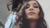 ДЕКОЛТЕ У ПРВОМ ПЛАНУ: Јелисавета Орашанин издоминирала у корсету од црне чипке (ФОТО) ДЕКОЛТЕ У ПРВОМ ПЛАНУ: Јелисавета Орашанин издоминирала у корсету од црне чипке (ФОТО)