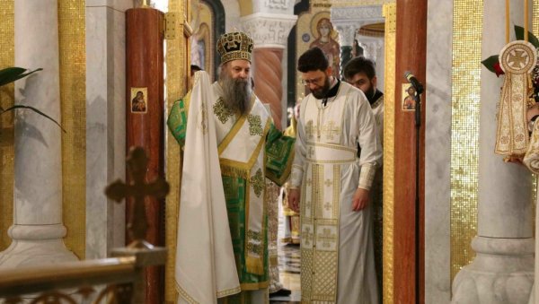 ЈЕДАН ОД НАЈОБРАЗОВАНИЈИХ БОГОСЛОВА МЛАЂЕ ГЕНЕРАЦИЈЕ: Патријарх Порфирије рукоположио ђакона Стевана Јовановића у свештенички чин (ФОТО) ЈЕДАН ОД НАЈОБРАЗОВАНИЈИХ БОГОСЛОВА МЛАЂЕ ГЕНЕРАЦИЈЕ: Патријарх Порфирије рукоположио ђакона Стевана Јовановића у свештенички чин (ФОТО)