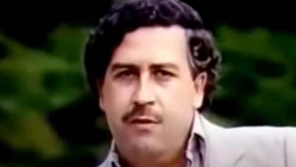 МОРАЛИ СМО ДА ПЛАТИМО МАФИЈАШИМА: Син најчувенијег нарко дилера који је убијен на данашњи дан објаснио шта се догодило са новцем МОРАЛИ СМО ДА ПЛАТИМО МАФИЈАШИМА: Син најчувенијег нарко дилера који је убијен на данашњи дан објаснио шта се догодило са новцем