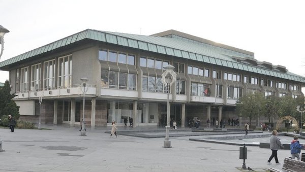 БИБЛИОТЕКА МОЈЕ МЛАДОСТИ Беседа академика Душана Ковачевића: Народ свашта прича... БИБЛИОТЕКА МОЈЕ МЛАДОСТИ Беседа академика Душана Ковачевића: Народ свашта прича...