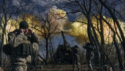 RAT U UKRAJINI: Kadirov poslao novu jedinicu na front; Patrioti na borbenom dežurstvu, Kijev dobio novu turu tenkova (FOTO/VIDEO) RAT U UKRAJINI: Kadirov poslao novu jedinicu na front; Patrioti na borbenom dežurstvu, Kijev dobio novu turu tenkova (FOTO/VIDEO)