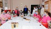 У КРУШЕВЦУ СВЕ ВИШЕ БЕБА: Министарка Кисић обишла породилиште и поделила поклоне мамама за 8. март (ФОТО)