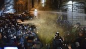 БОРБА ЗА СЛОБОДУ ШТАМПЕ У ГРУЗИЈИ: Улице главног града поприште демонстрација БОРБА ЗА СЛОБОДУ ШТАМПЕ У ГРУЗИЈИ: Улице главног града поприште демонстрација