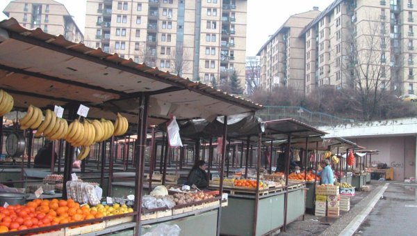 БУВЉАК УМЕСТО СТАРЕ ПИЈАЦЕ НА МИЉАКОВЦУ: До краја септембра у овом насељу наћи ће се све и свашта БУВЉАК УМЕСТО СТАРЕ ПИЈАЦЕ НА МИЉАКОВЦУ: До краја септембра у овом насељу наћи ће се све и свашта