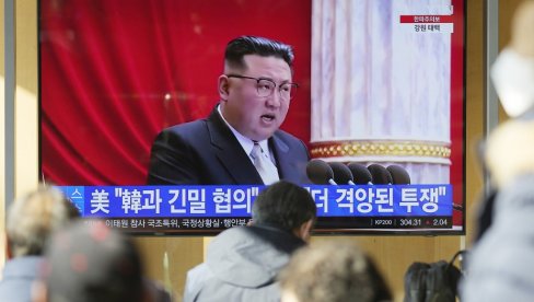 KIM OPTUŽUJE VAŠINGTON: Zajedničke vojne vežbe Amerike, Japana i Južne Koreje KIM OPTUŽUJE VAŠINGTON: Zajedničke vojne vežbe Amerike, Japana i Južne Koreje