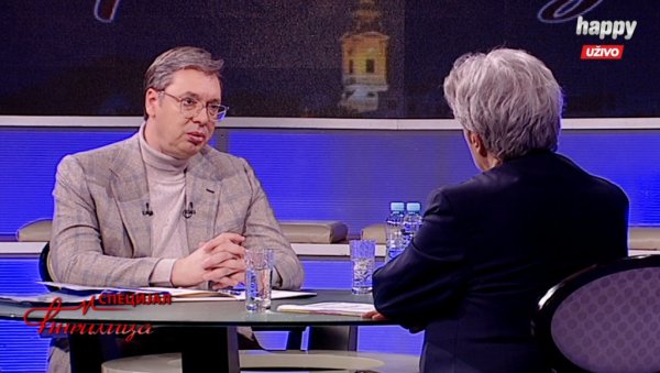 БРУТАЛНЕ ЛАЖИ О СРПСКОМ ИЗВОЗУ ОРУЖЈА У УКРАЈИНУ: Вучић разобличио игру тајкунских медија БРУТАЛНЕ ЛАЖИ О СРПСКОМ ИЗВОЗУ ОРУЖЈА У УКРАЈИНУ: Вучић разобличио игру тајкунских медија