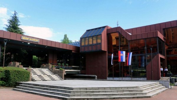 ПРОМОЦИЈА НОВЕ КЊИГЕ АРХИВА У СМЕДЕРЕВУ: Из бележнице председника општине ПРОМОЦИЈА НОВЕ КЊИГЕ АРХИВА У СМЕДЕРЕВУ: Из бележнице председника општине