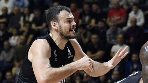 BOMBA U EVROLIGI: Ante Žižić napustio Efes i pojačao najprijatnije iznenađenje takmičenja BOMBA U EVROLIGI: Ante Žižić napustio Efes i pojačao najprijatnije iznenađenje takmičenja